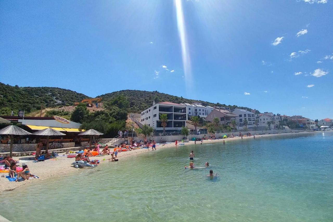 Apartments With A Parking Space Marina, Trogir - 11554 Exterior photo